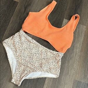 (5)Orange Bikini Top and Polka Dot Bottoms